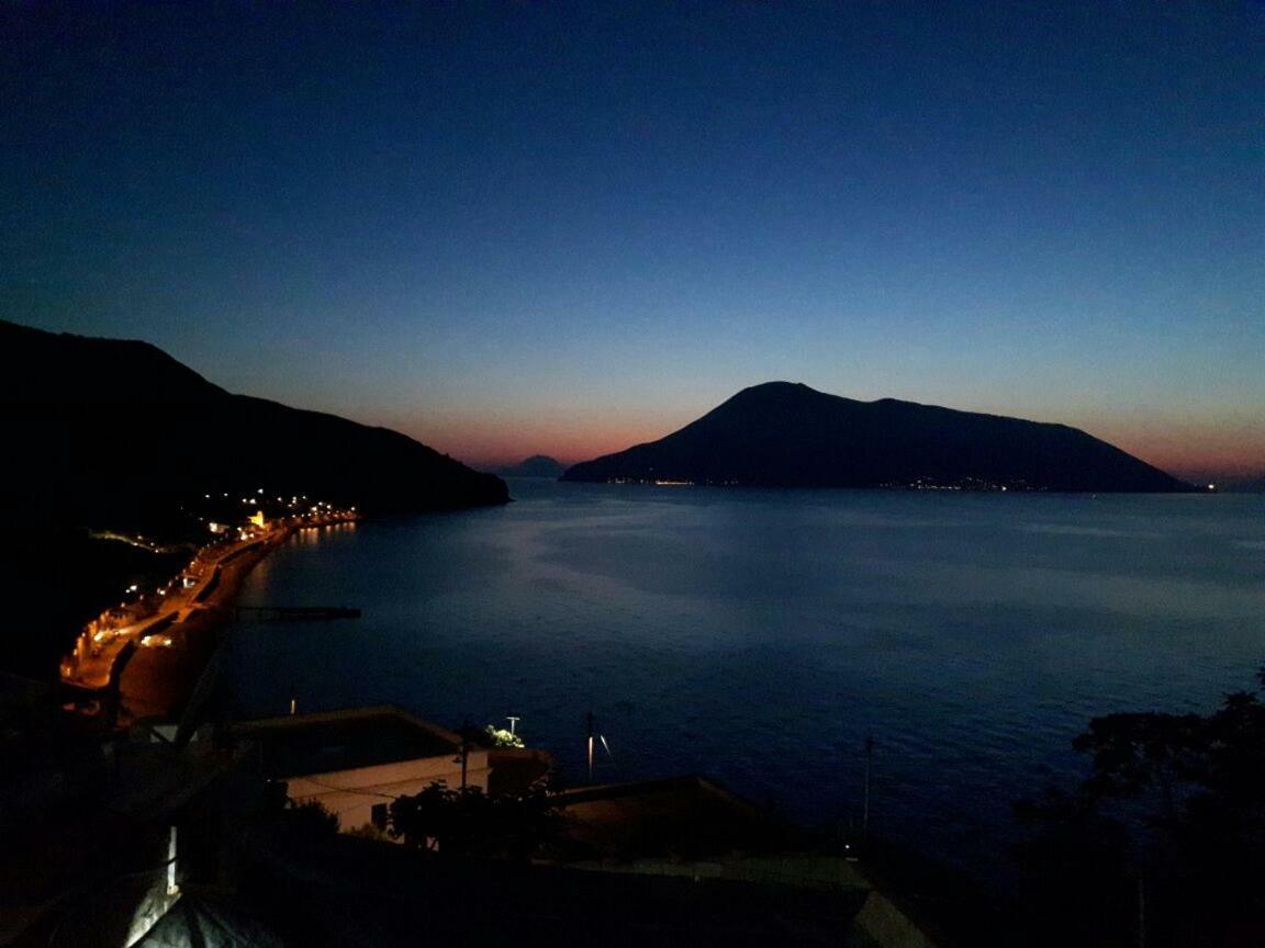 Apartamento Nerossidiana Sul Mare Di Lipari Exterior foto
