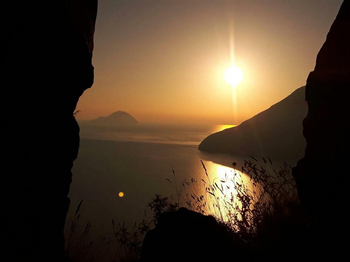Apartamento Nerossidiana Sul Mare Di Lipari Exterior foto