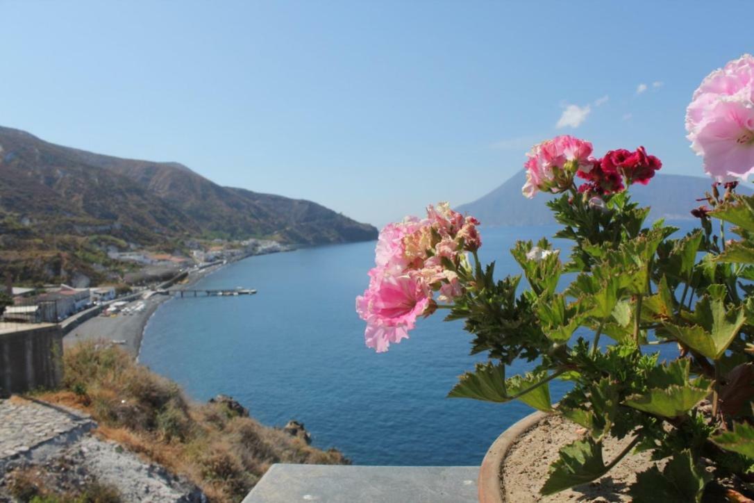 Apartamento Nerossidiana Sul Mare Di Lipari Exterior foto