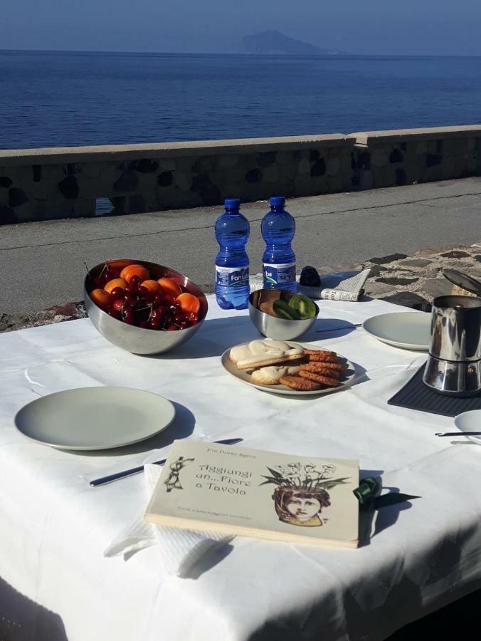 Apartamento Nerossidiana Sul Mare Di Lipari Exterior foto